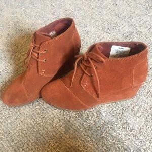 Toms Wedge Heels